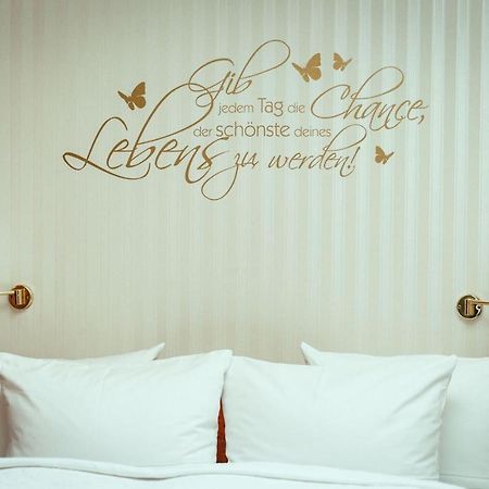 אורניינבורג Landhotel Classic מראה חיצוני תמונה