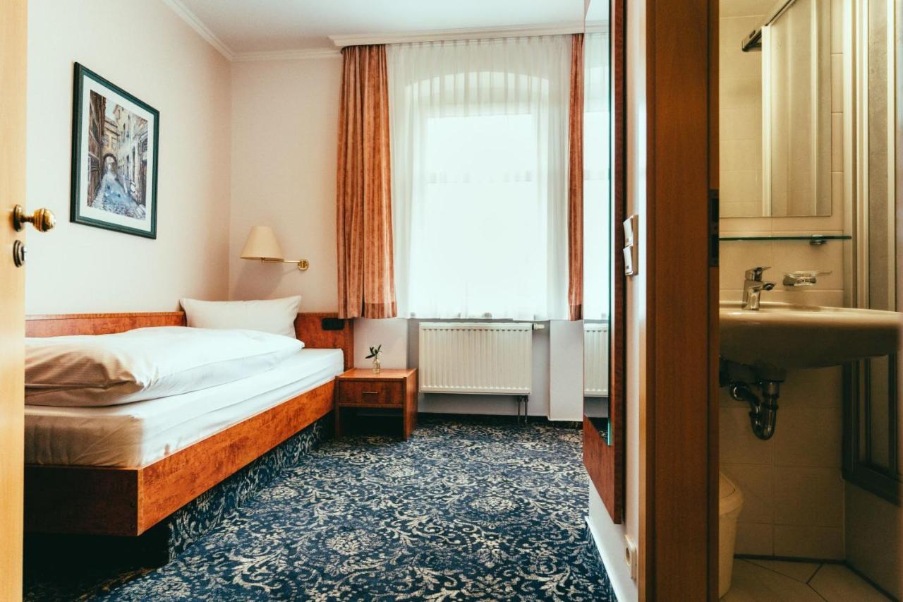 אורניינבורג Landhotel Classic מראה חיצוני תמונה