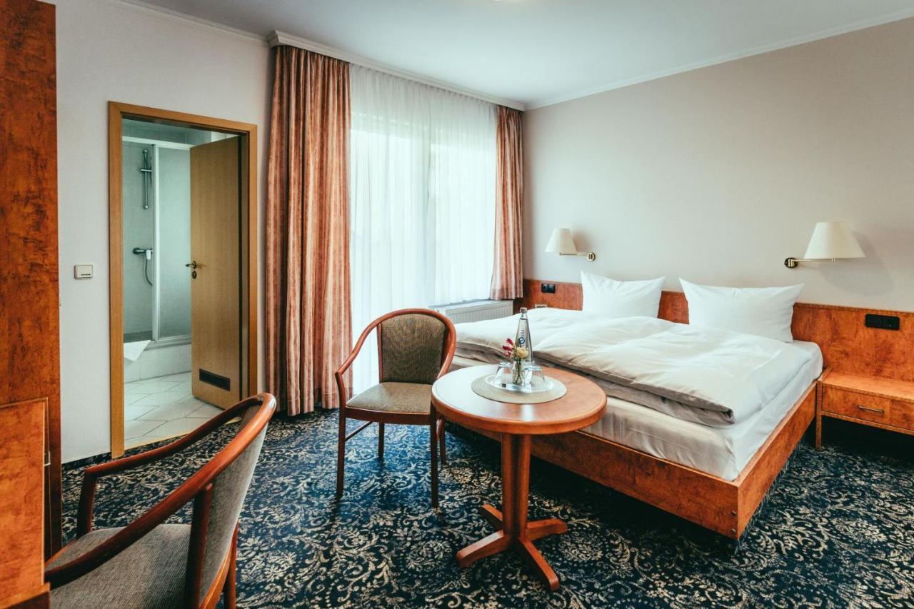אורניינבורג Landhotel Classic מראה חיצוני תמונה